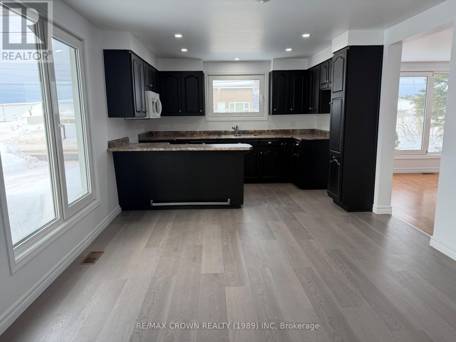7 Brunelle Road N Property Photo 15
