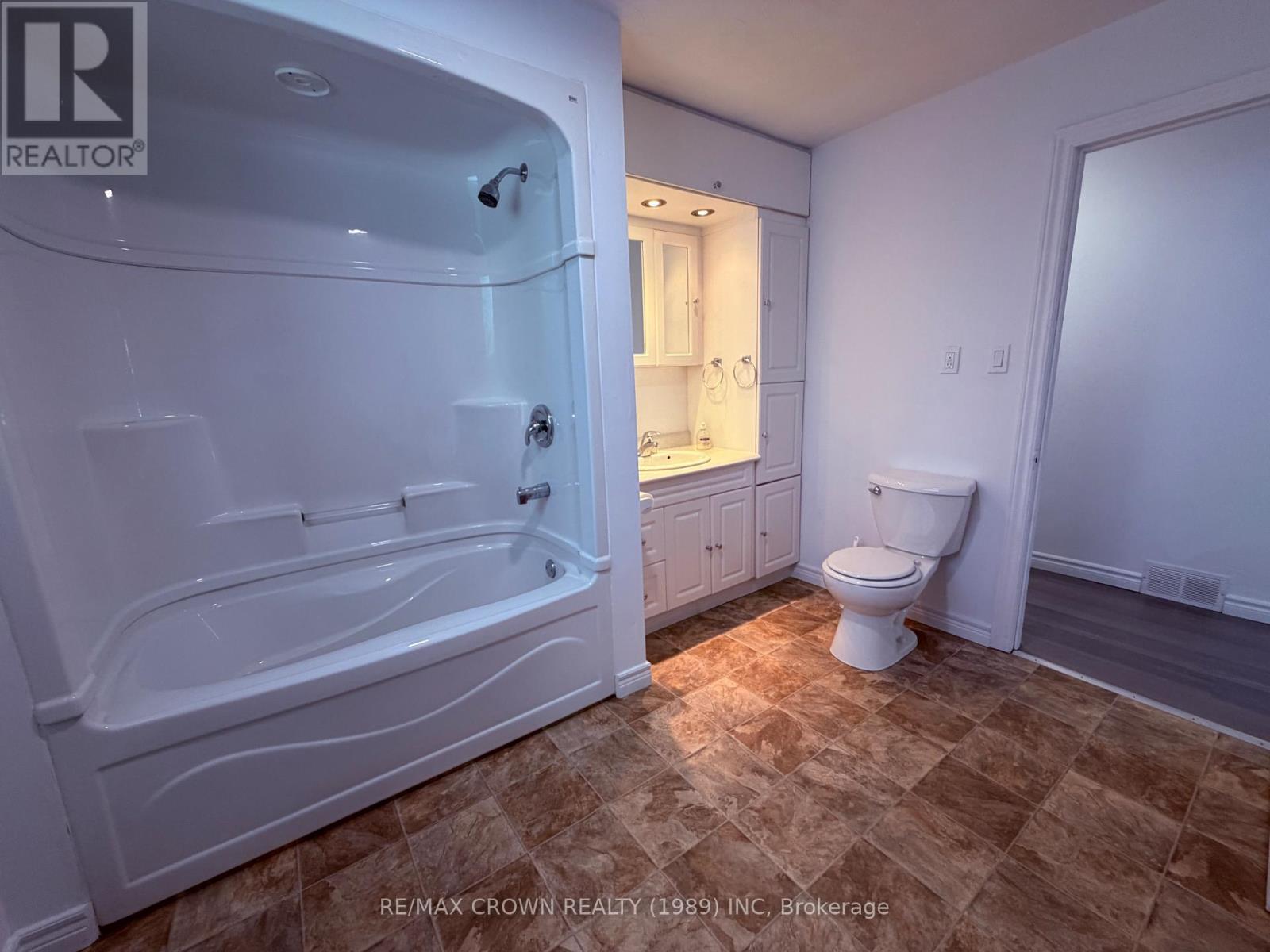 7 Brunelle Road N Property Photo 20