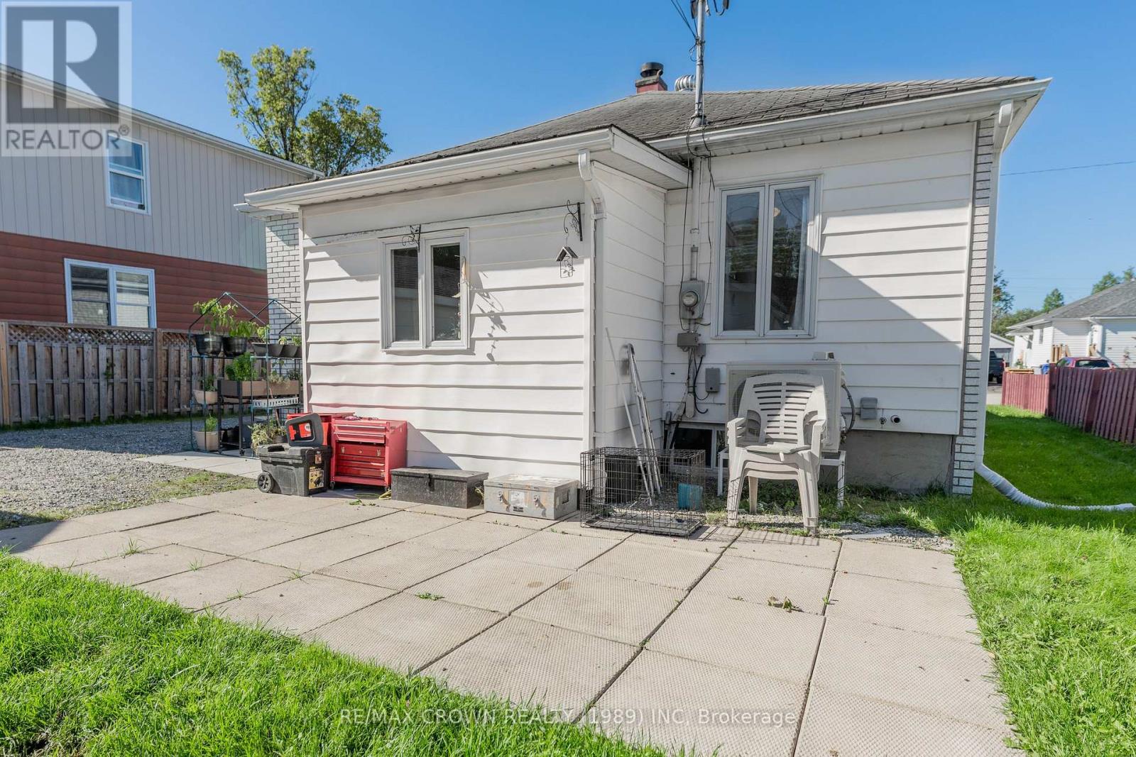 13 Pine Crescent Property Photo 40