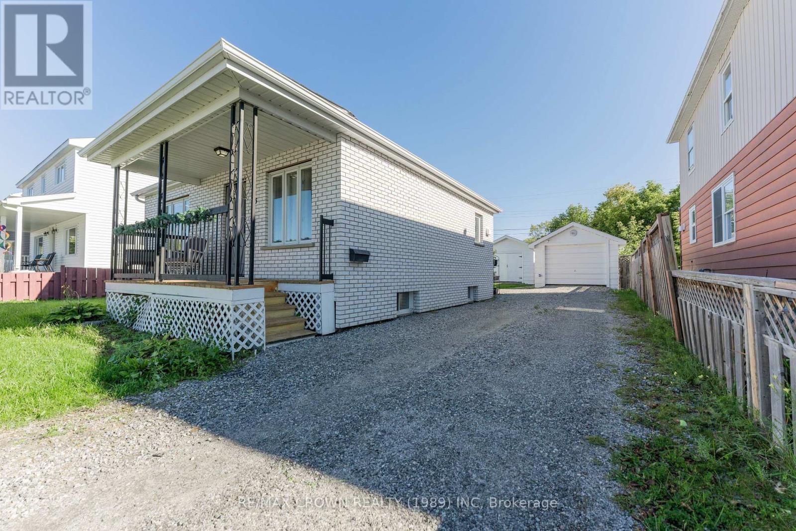 13 Pine Crescent Property Photo 46