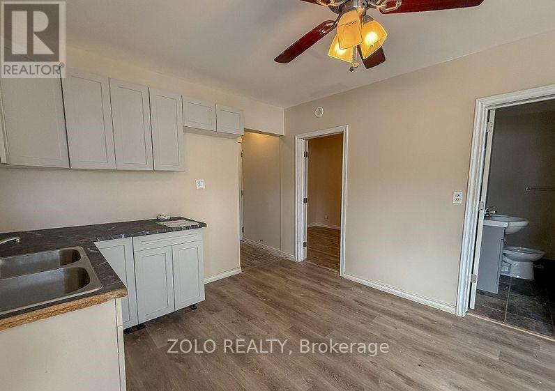 309 Cedar Street N Property Photo 4