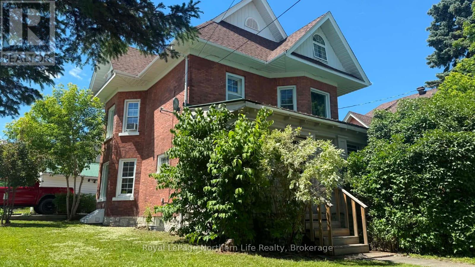 534 Rorke Avenue Property Photo 3