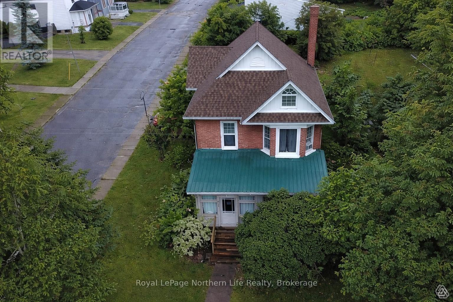 534 Rorke Avenue Property Photo 7