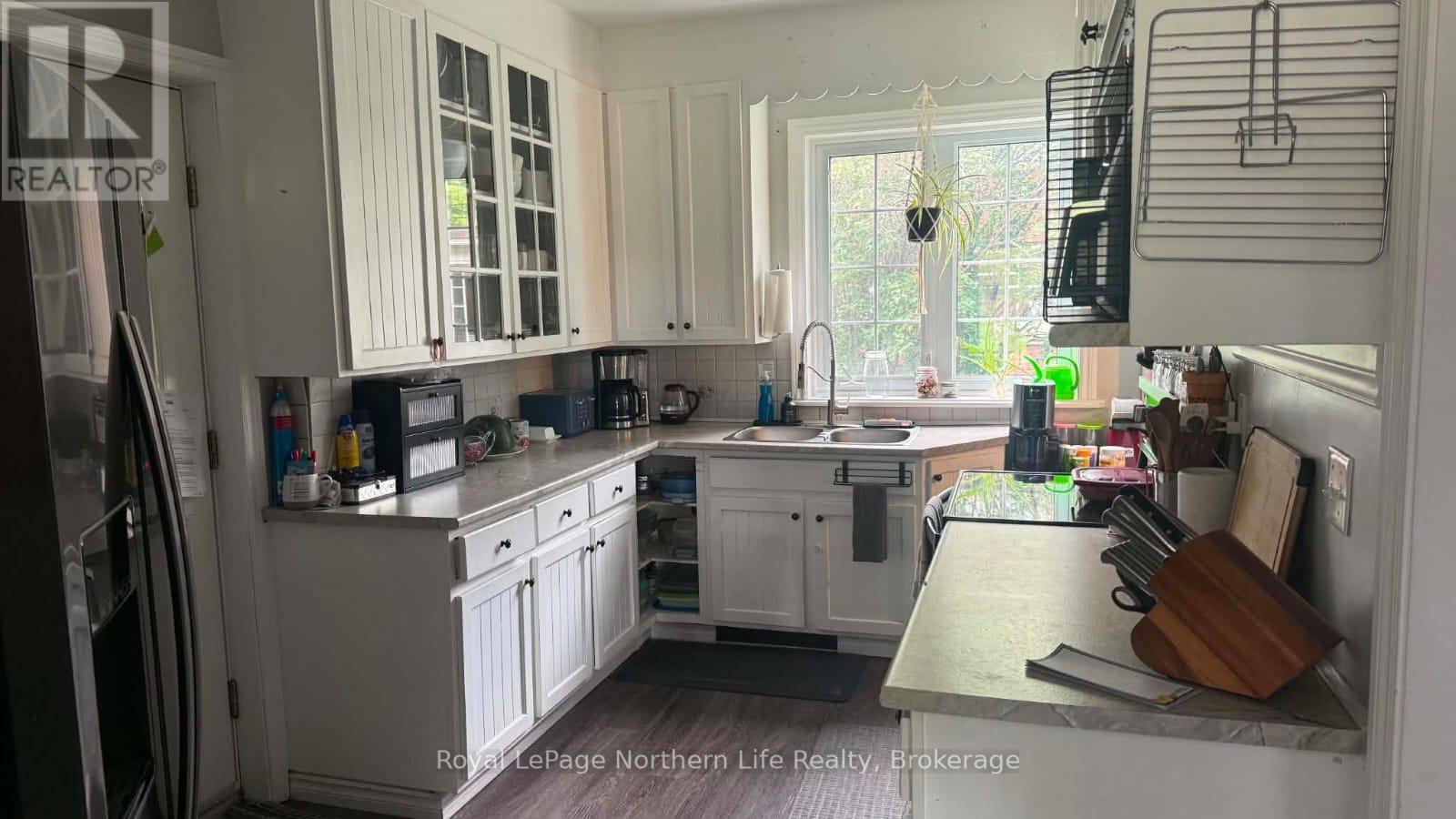 534 Rorke Avenue Property Photo 23