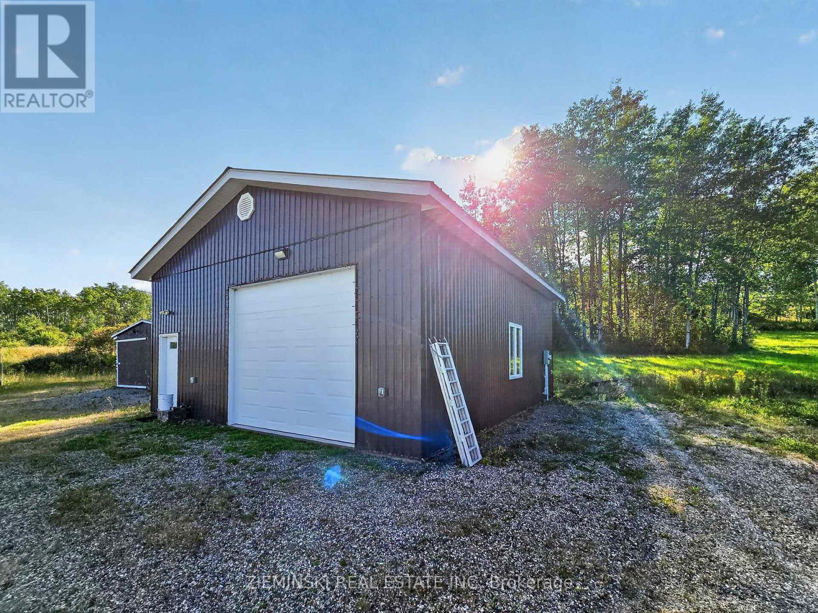 4093 Hwy 11 South Highway Property Photo 4