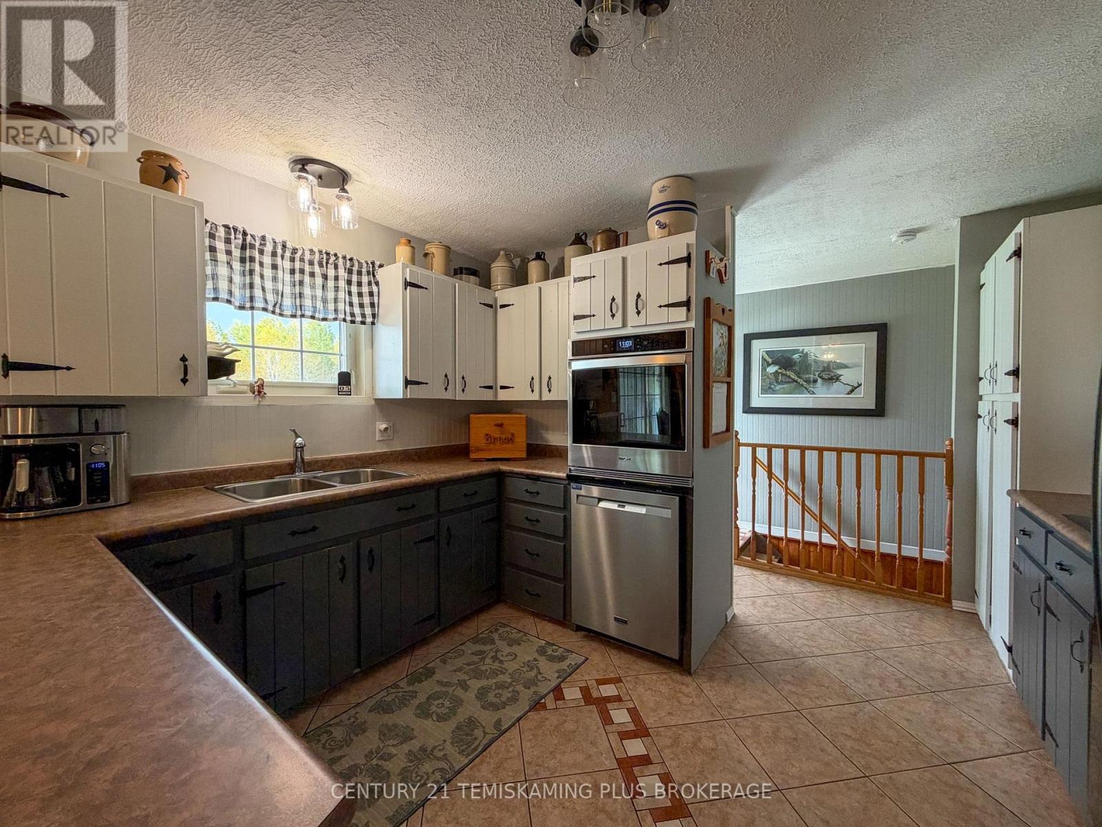 887726 Hwy 65 W Property Photo 7