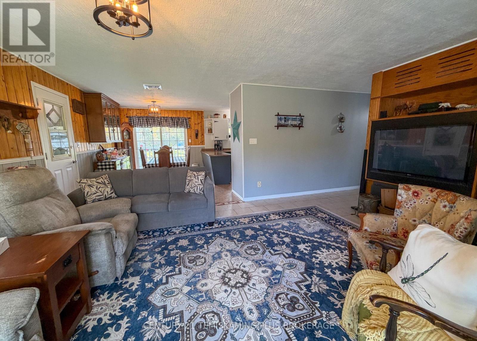 887726 Hwy 65 W Property Photo 12