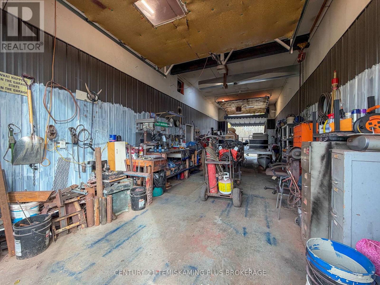 887726 Hwy 65 W Property Photo 33