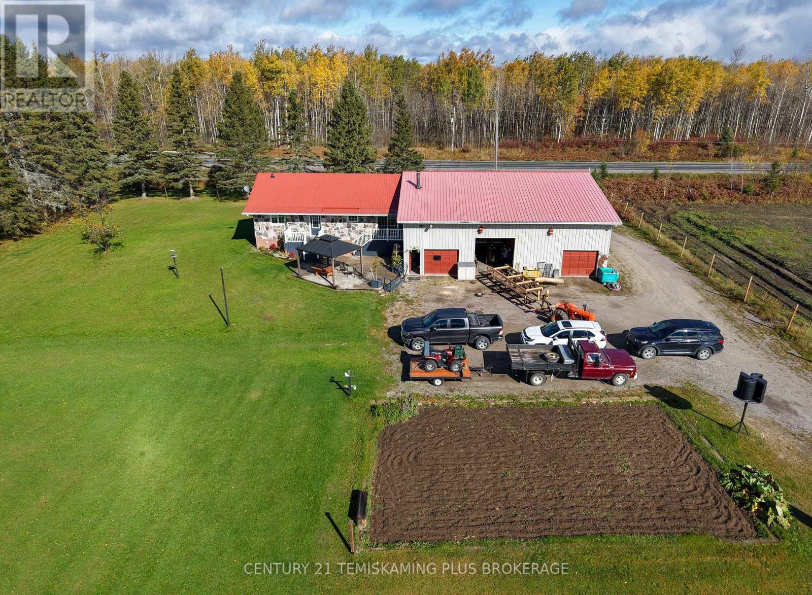 887726 Hwy 65 W Property Photo 40