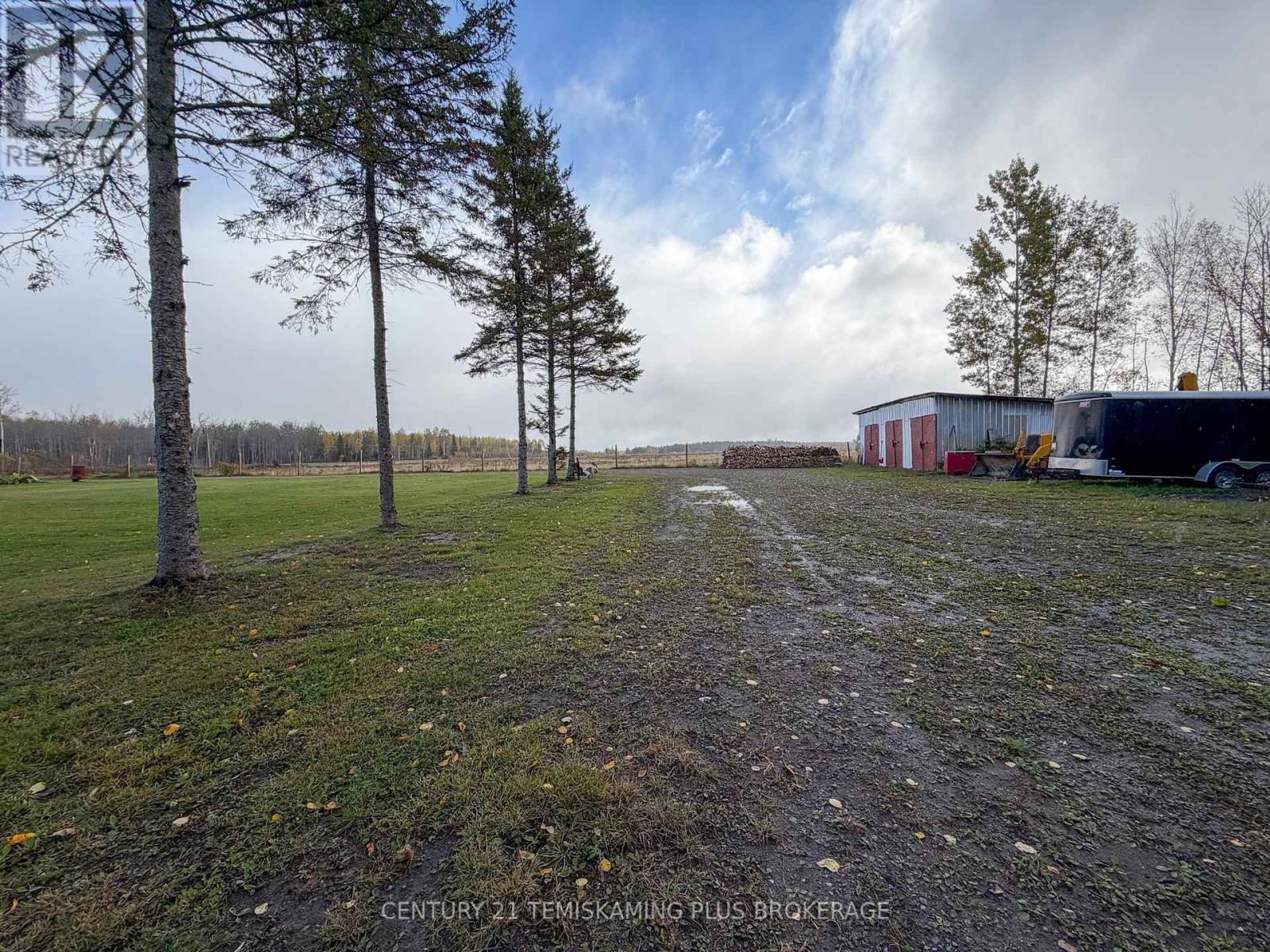 887726 Hwy 65 W Property Photo 41