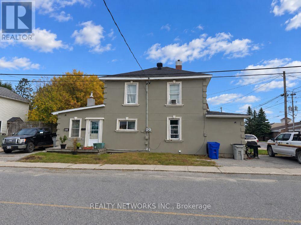 189 Balsam Street S Property Photo 1