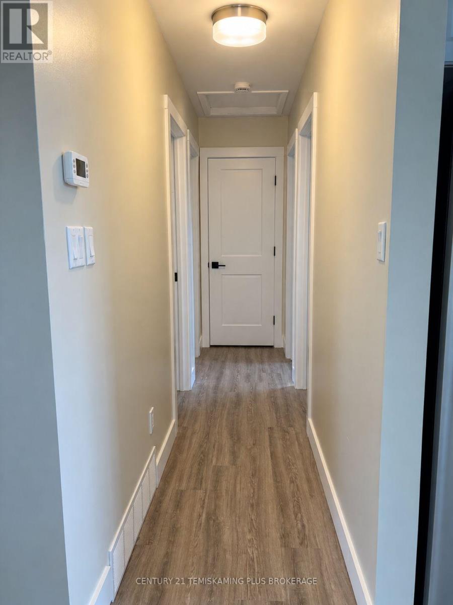 24 Park Place Property Photo 7
