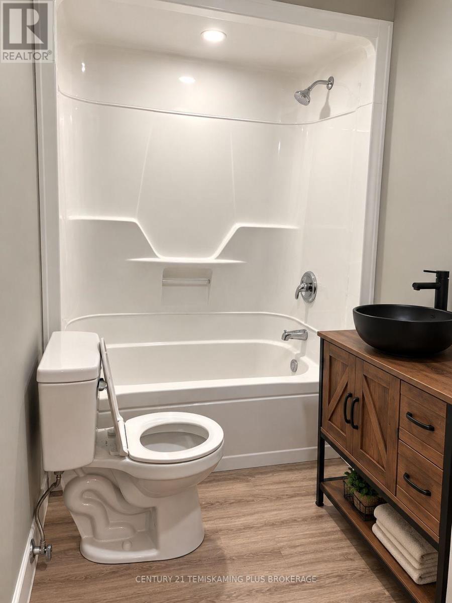 24 Park Place Property Photo 13