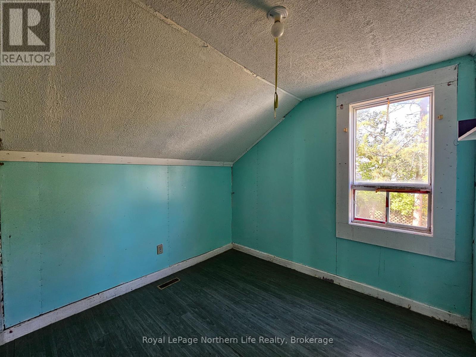 20 Lower Helen Street Property Photo 7