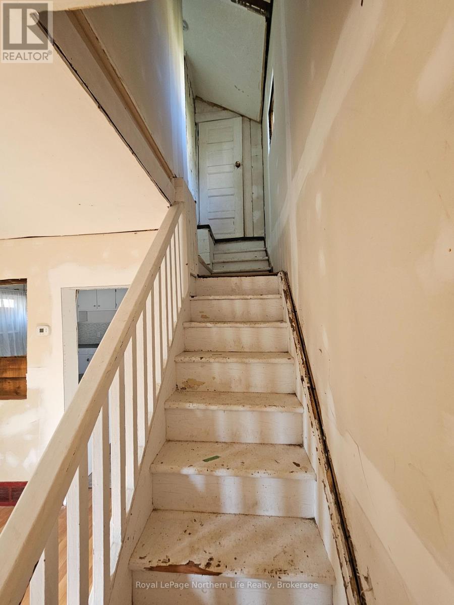 20 Lower Helen Street Property Photo 12