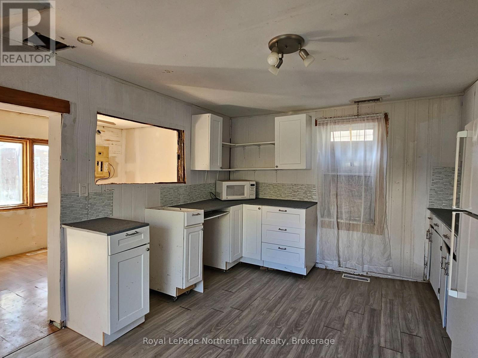 20 Lower Helen Street Property Photo 17