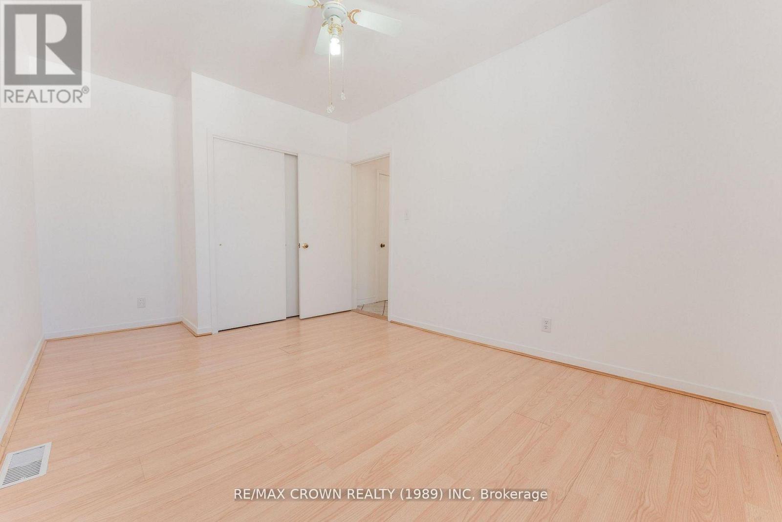 30 Pine Crescent Property Photo 12