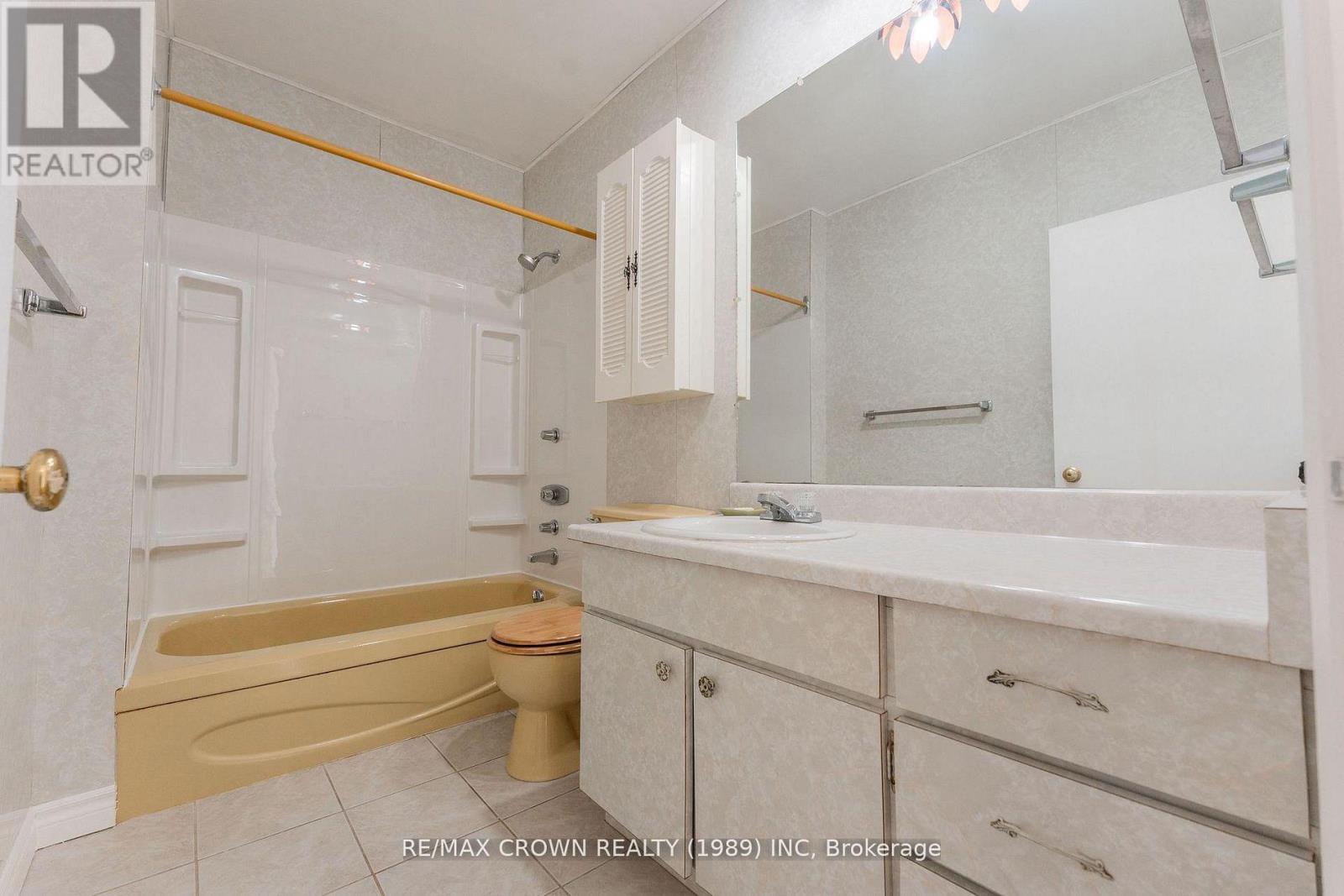 30 Pine Crescent Property Photo 18
