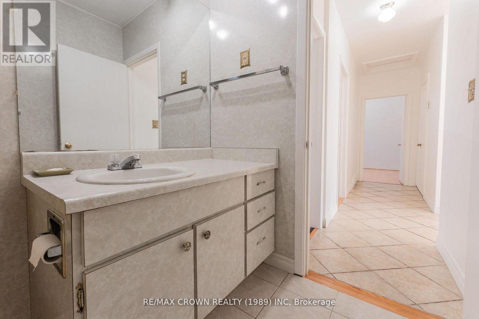 30 Pine Crescent Property Photo 20