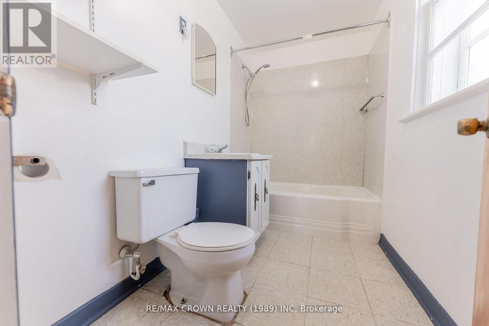 30 Pine Crescent Property Photo 26