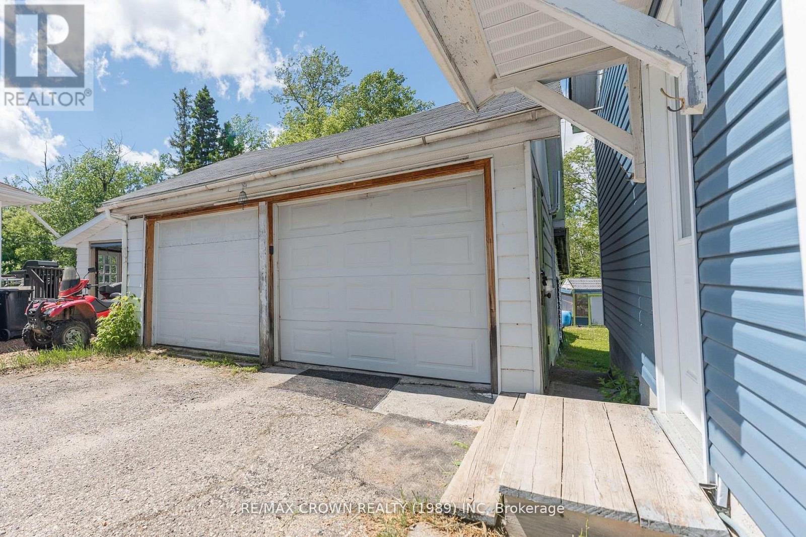30 Pine Crescent Property Photo 41