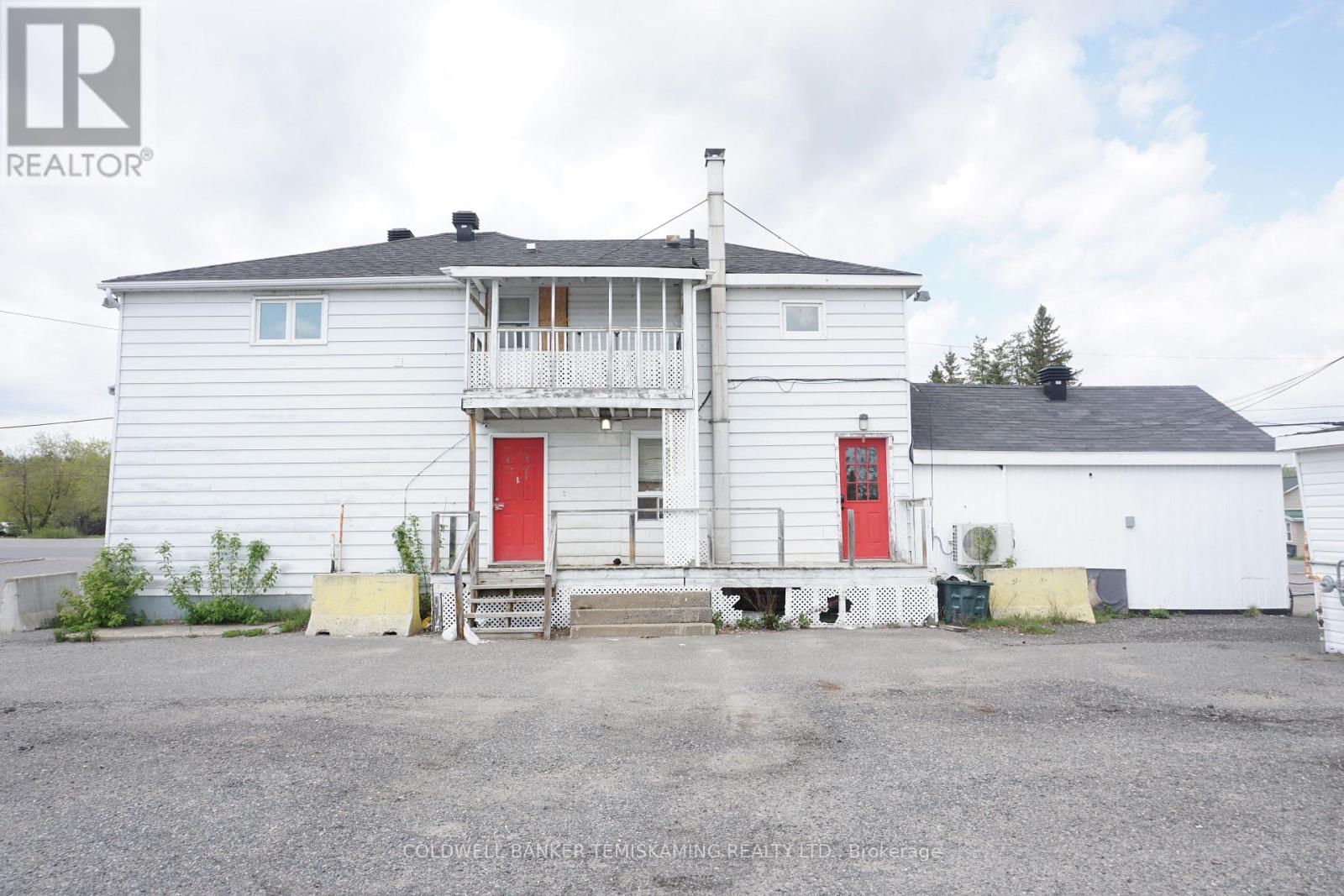 102 King Street Property Photo 3