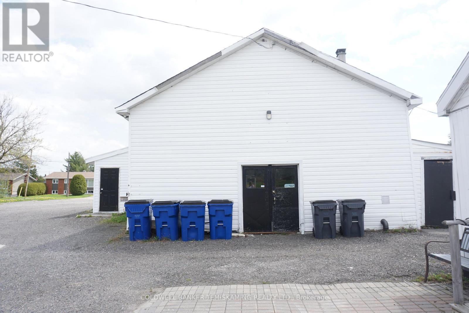 102 King Street Property Photo 7