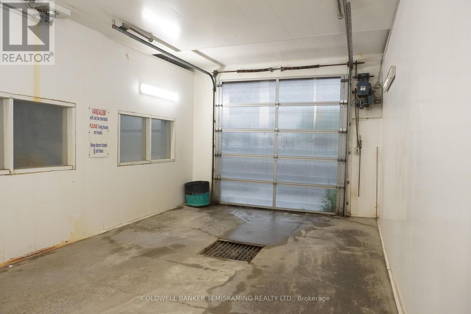 102 King Street Property Photo 16