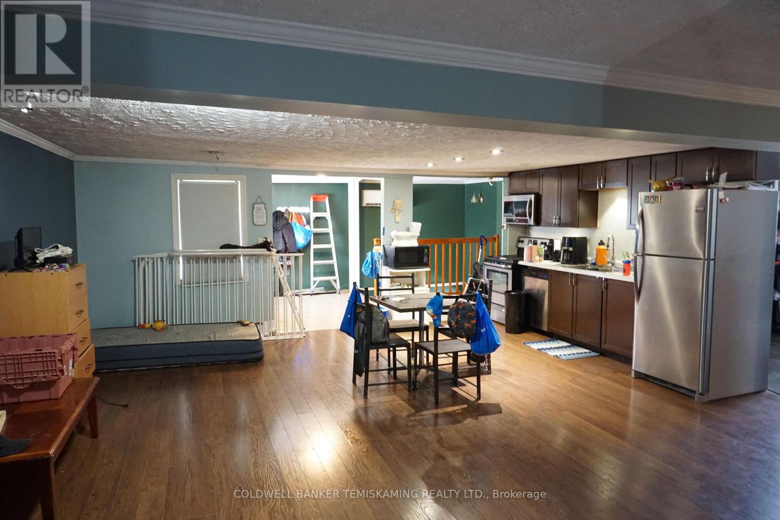 102 King Street Property Photo 38