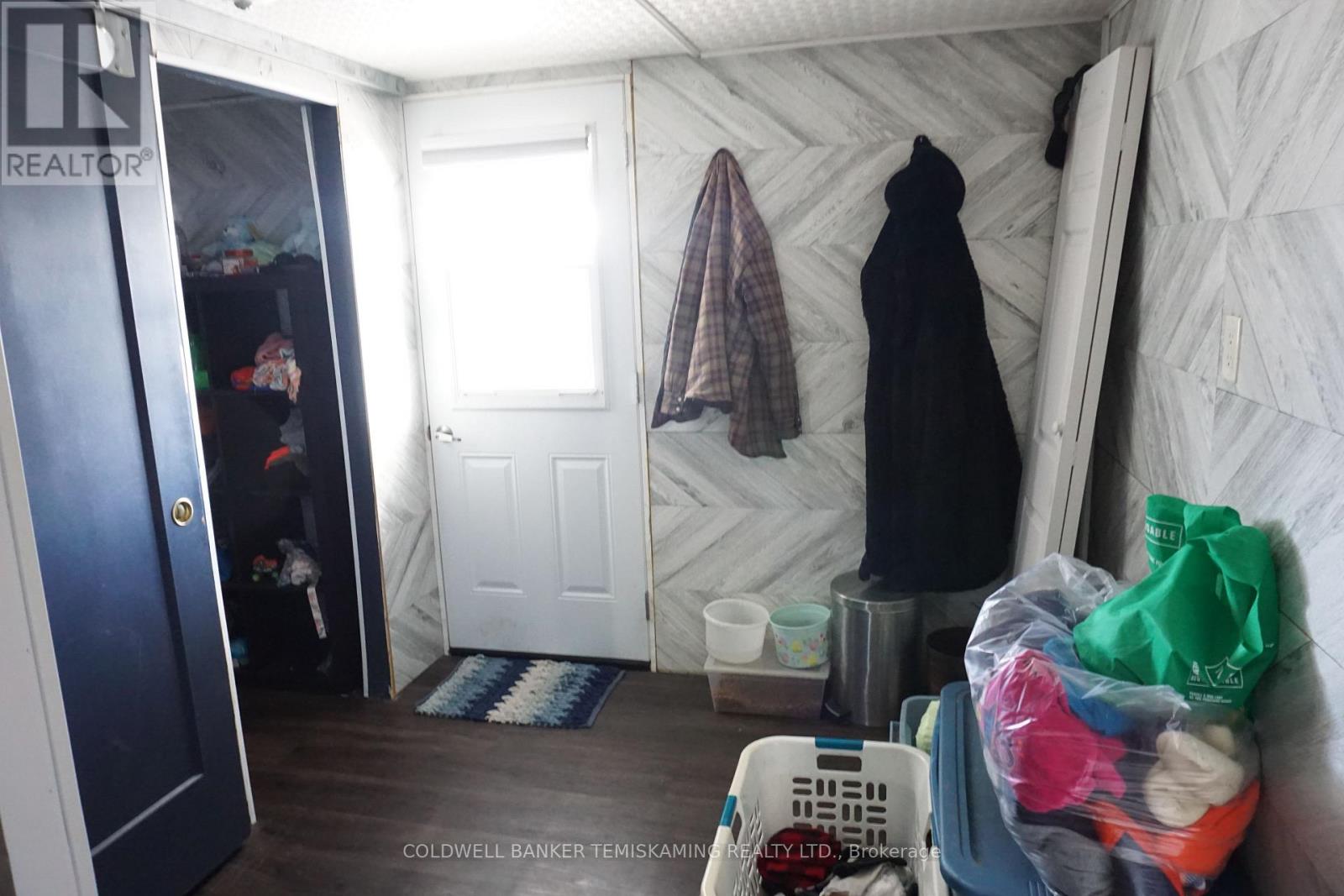 102 King Street Property Photo 43