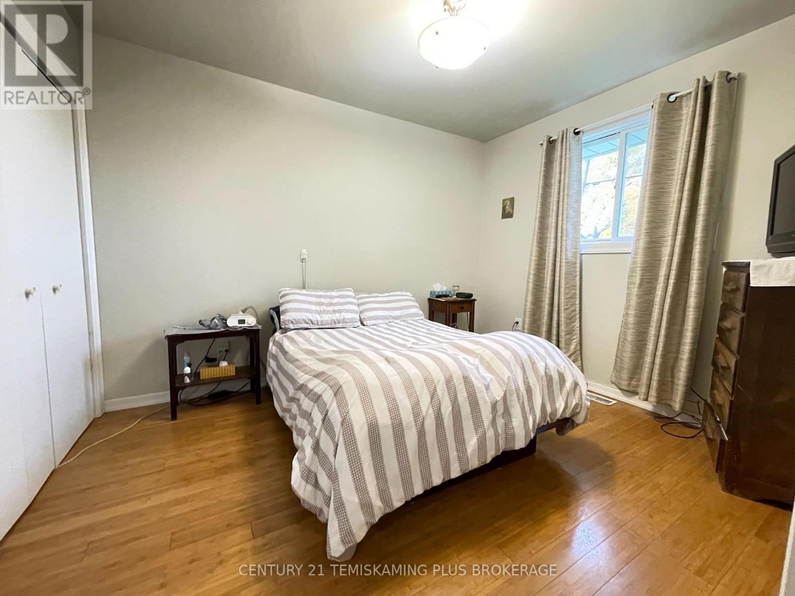 401 Lakeview Avenue S Property Photo 19