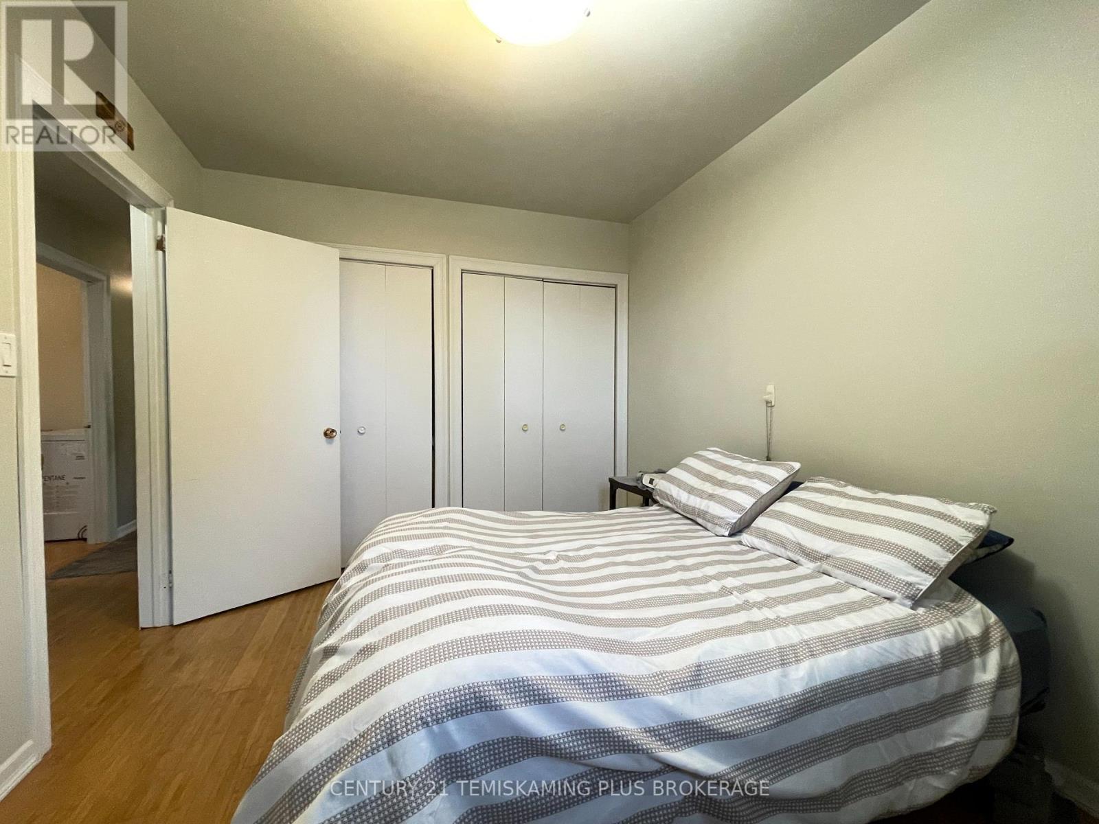 401 Lakeview Avenue S Property Photo 20