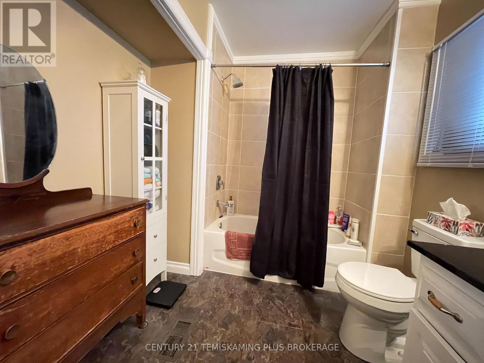 401 Lakeview Avenue S Property Photo 26