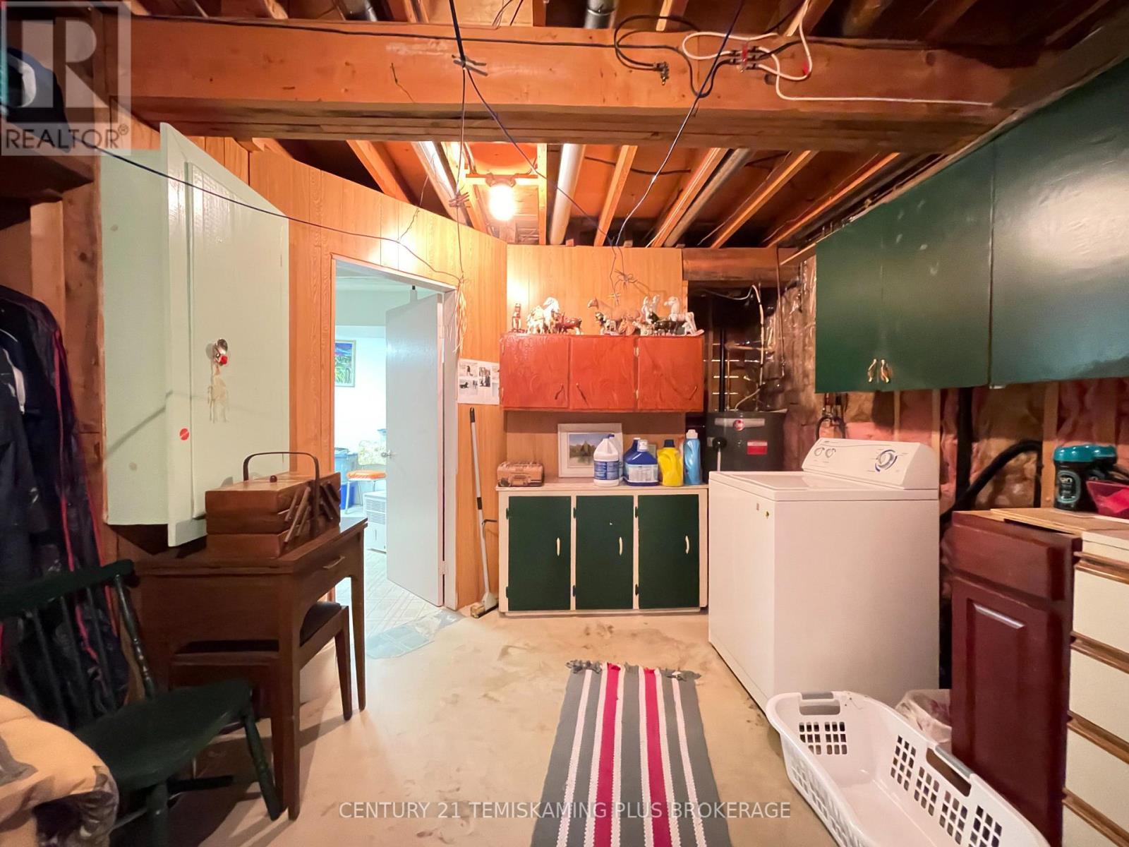 401 Lakeview Avenue S Property Photo 28