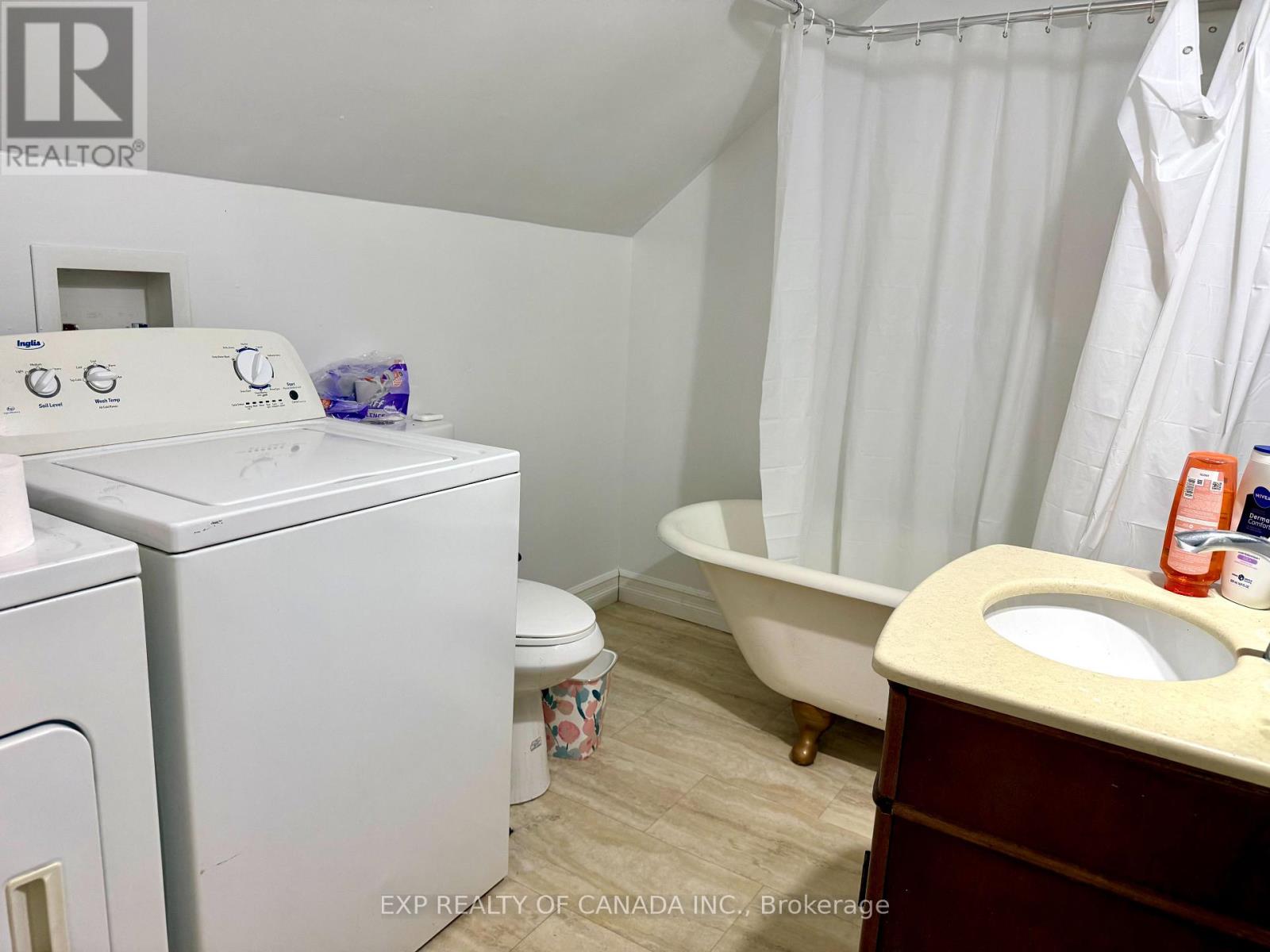 238 Elm Street S Property Photo 18