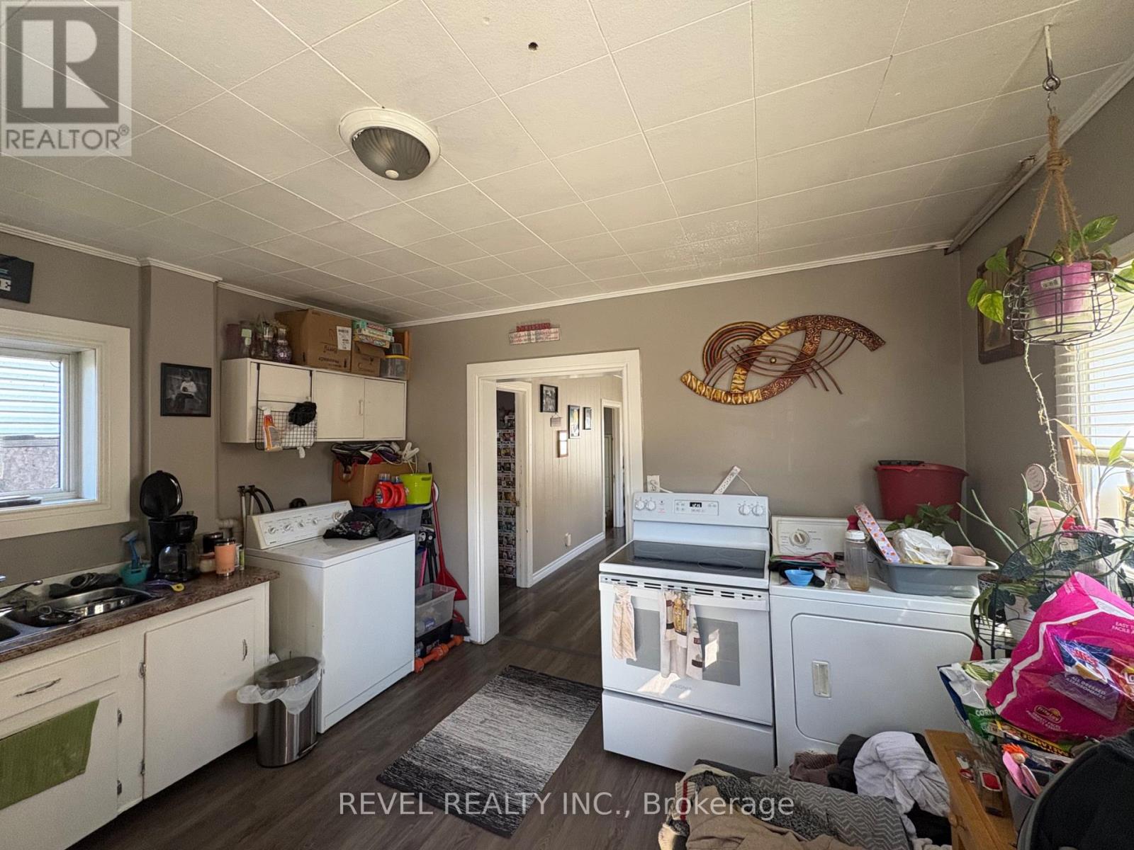 103 Commercial Avenue Property Photo 4