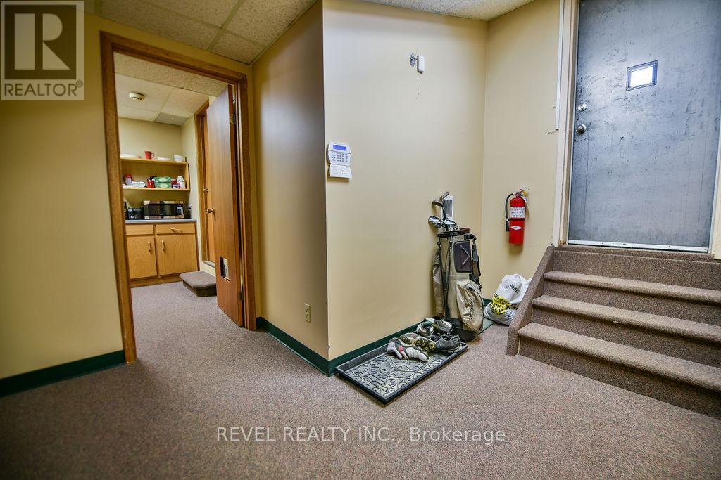 255 Algonquin Boulevard E Property Photo 17