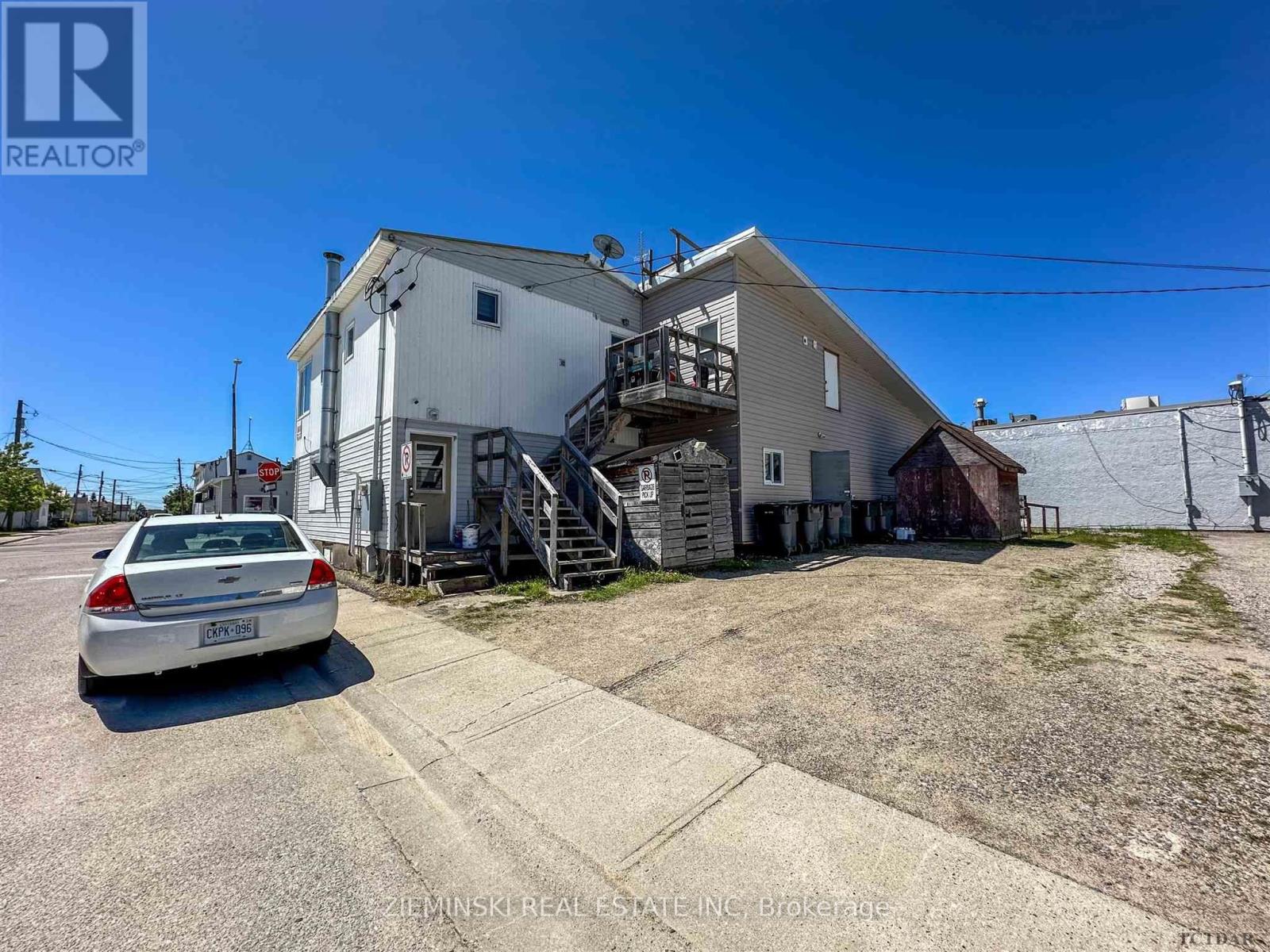 146 Main Street Property Photo 17