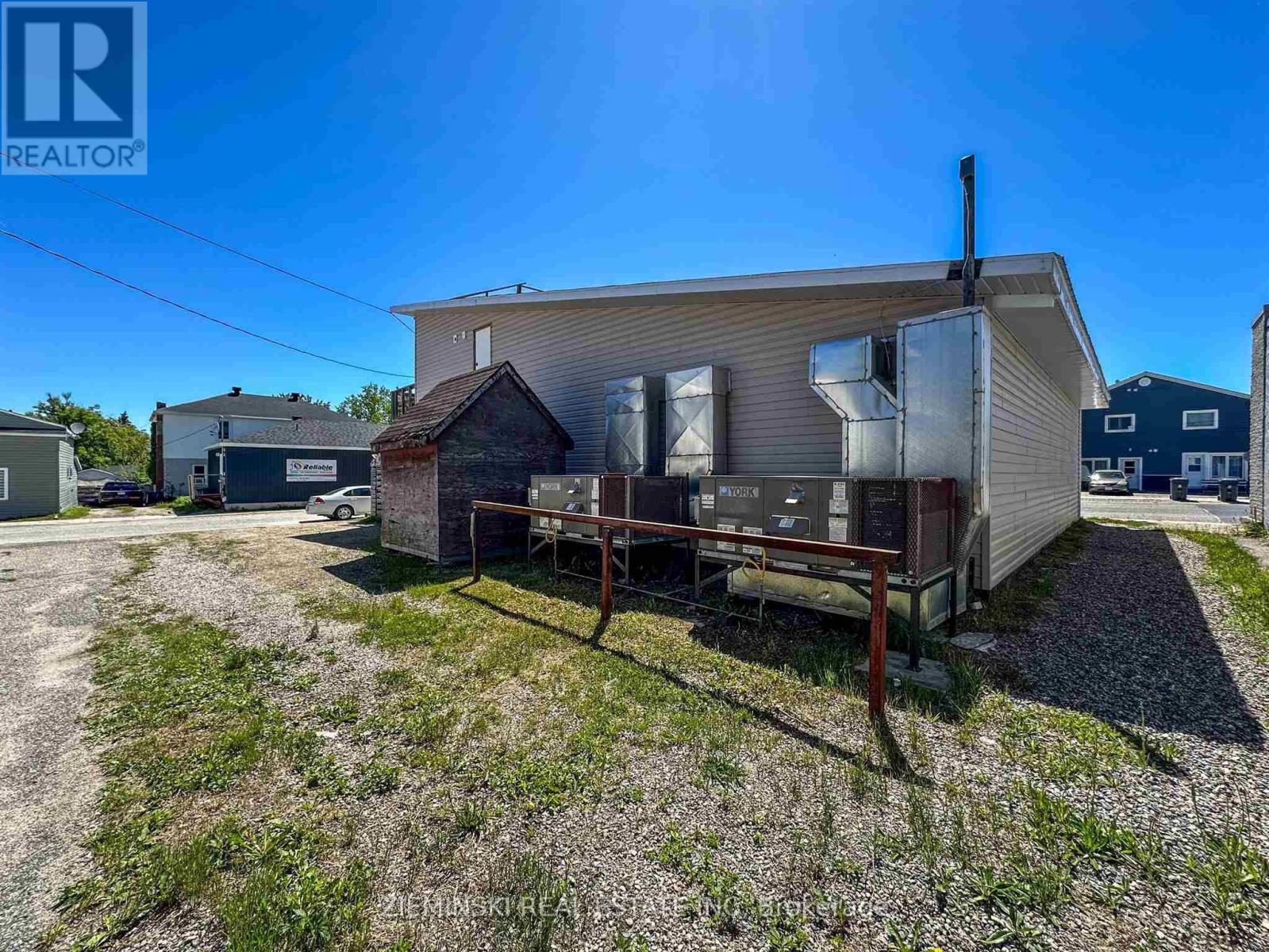 146 Main Street Property Photo 30