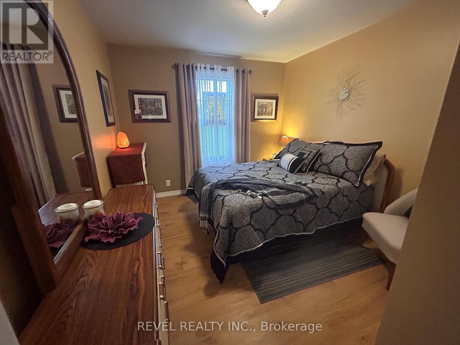 1356 Highway 11 S Property Photo 28