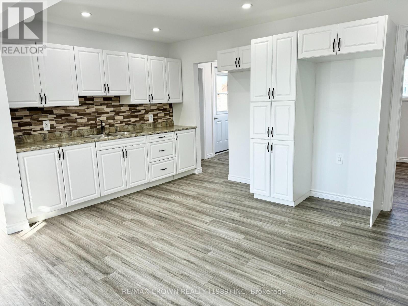 177 Elaine Avenue Property Photo 7
