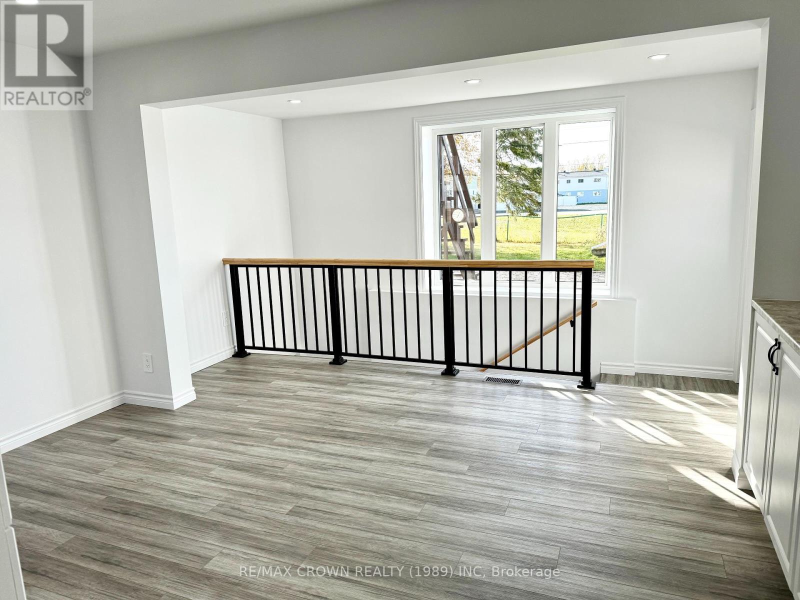 177 Elaine Avenue Property Photo 8