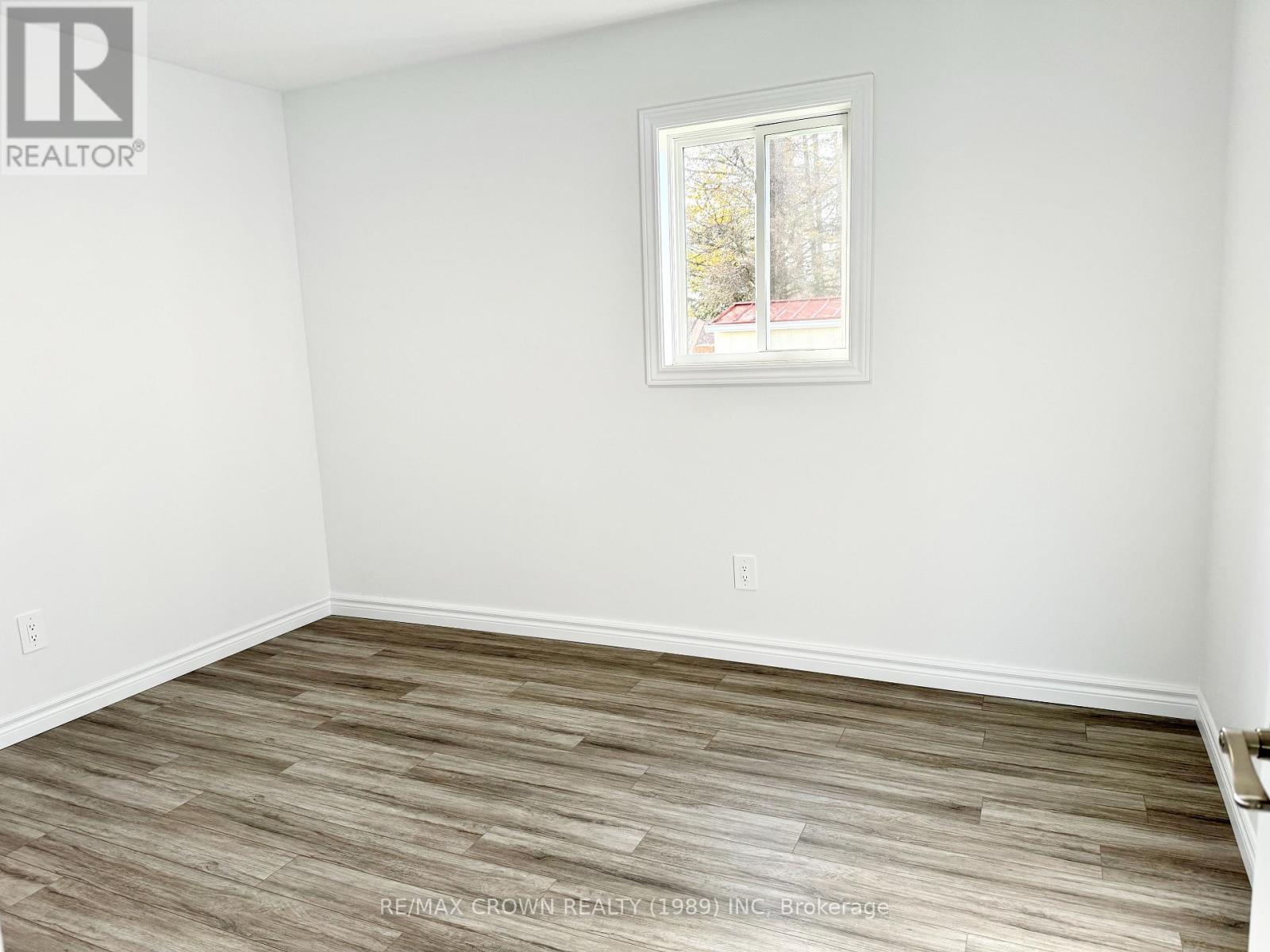 177 Elaine Avenue Property Photo 12