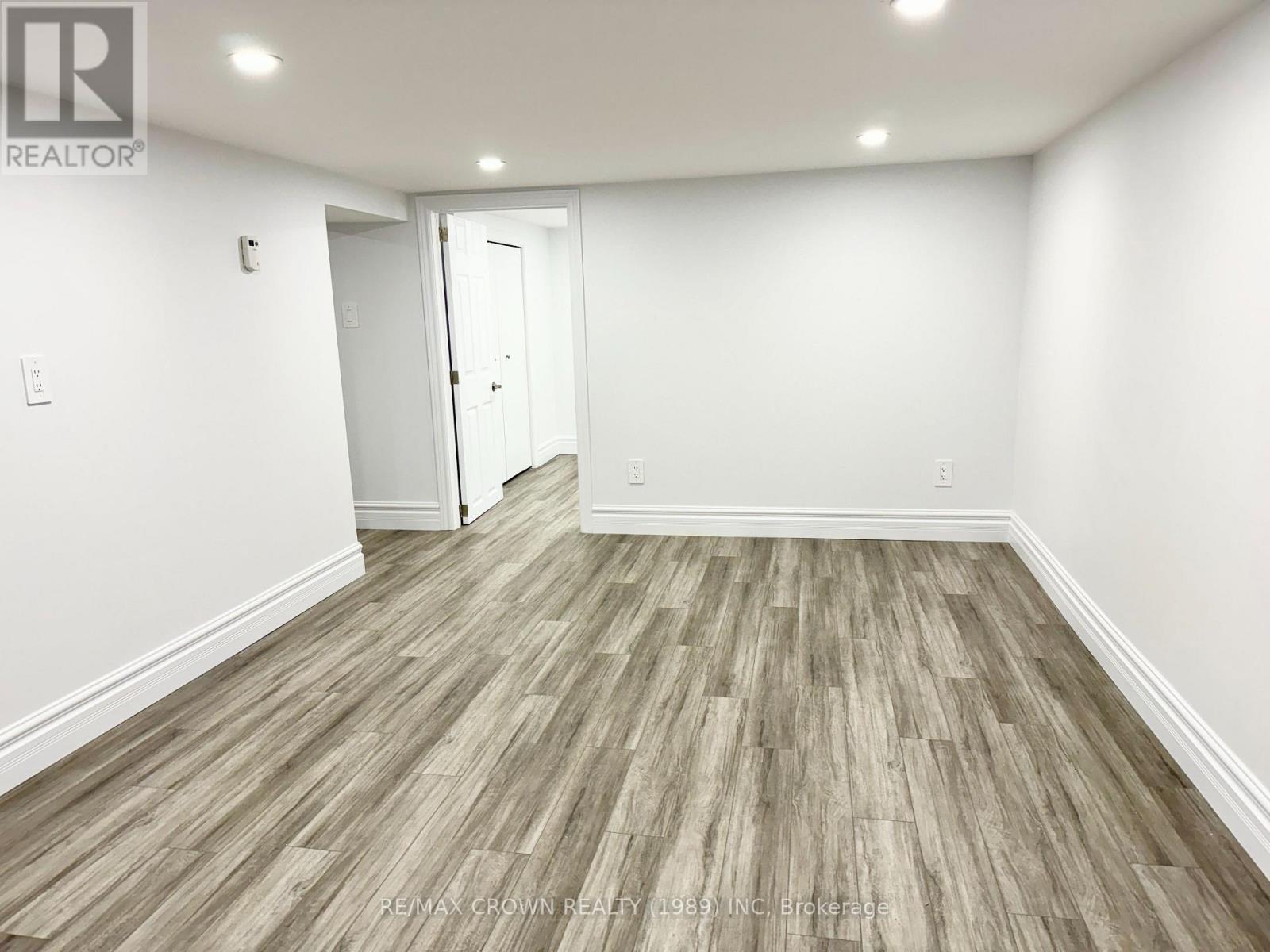 177 Elaine Avenue Property Photo 18