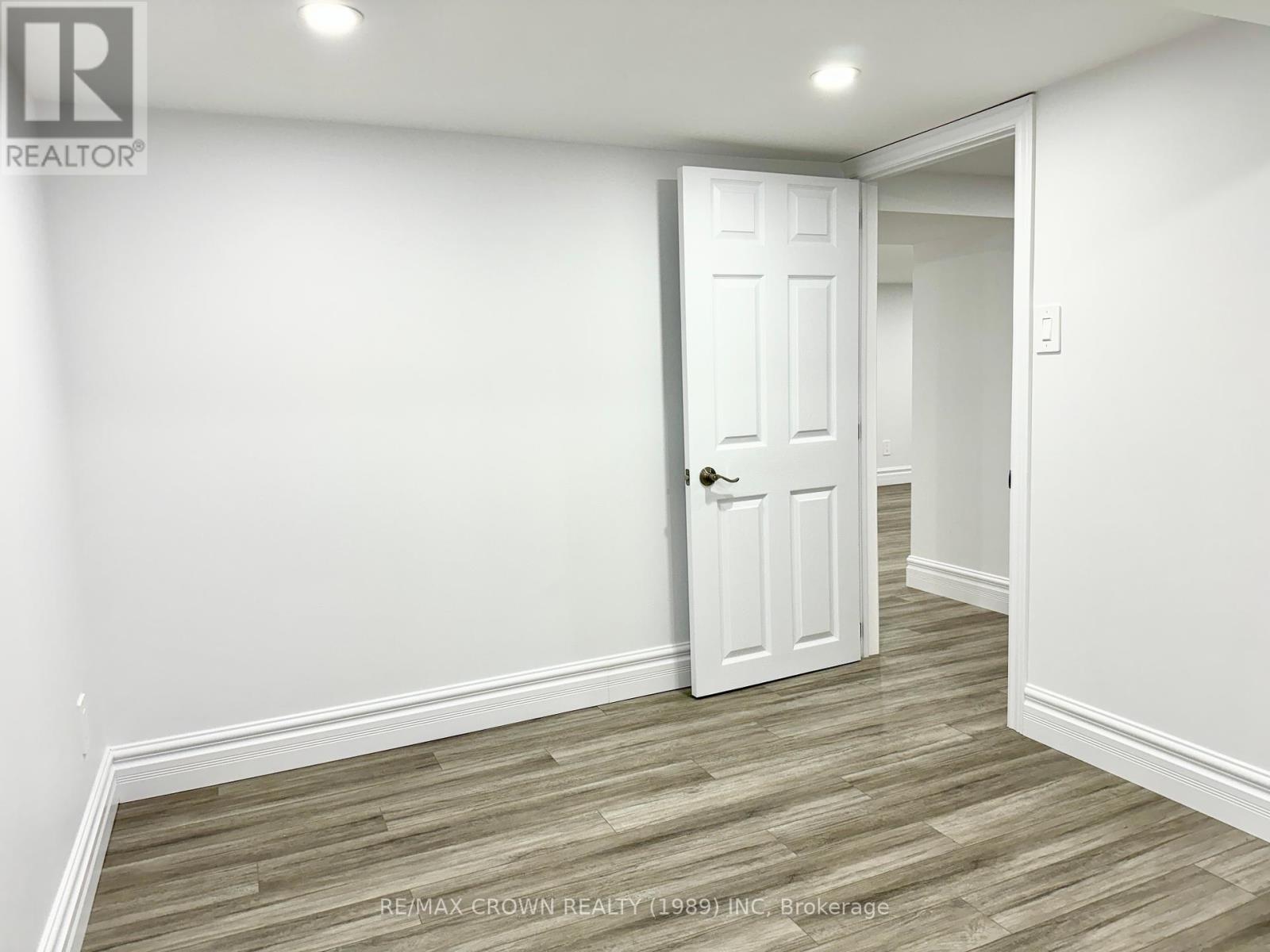 177 Elaine Avenue Property Photo 22