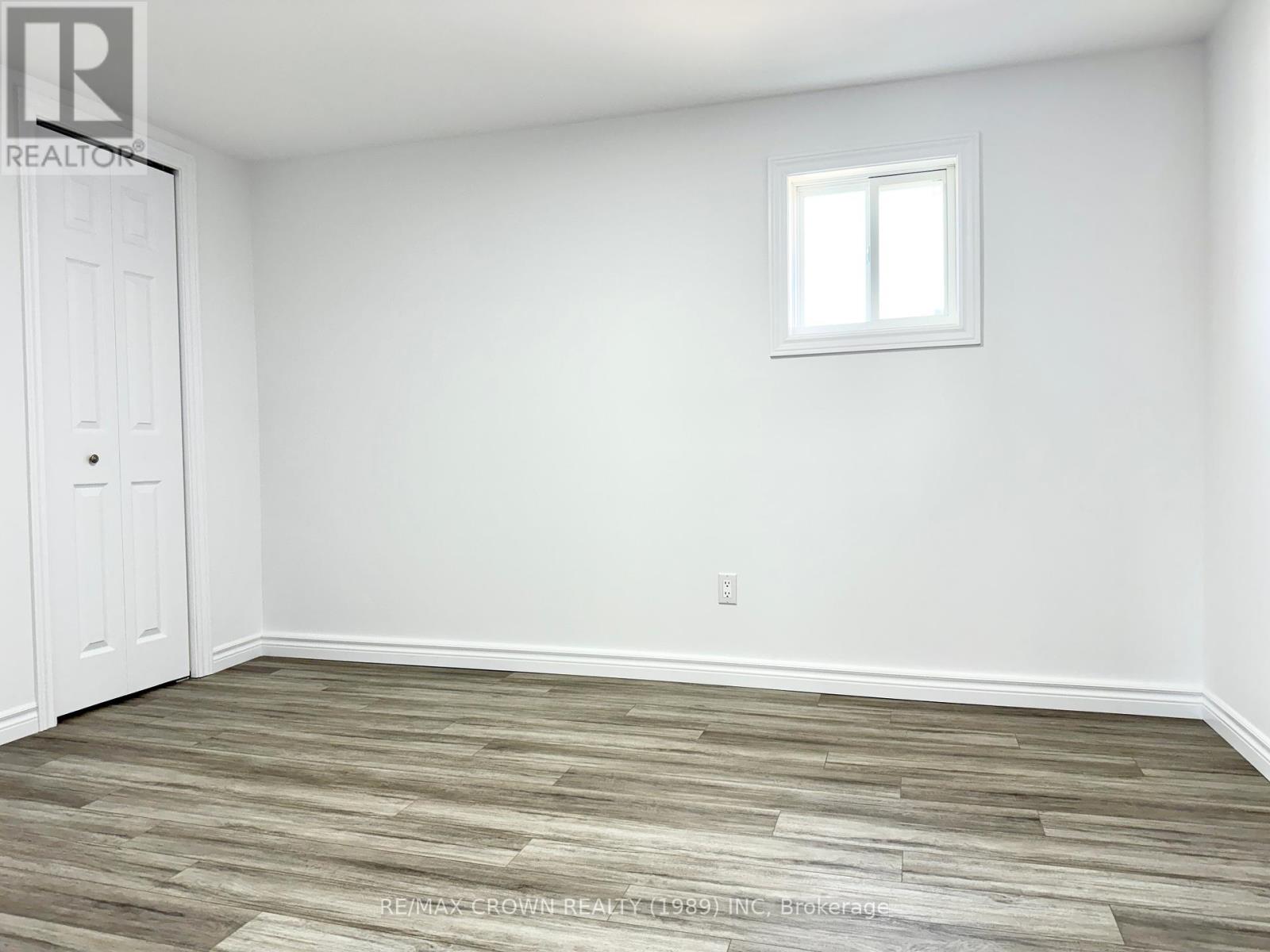 177 Elaine Avenue Property Photo 37