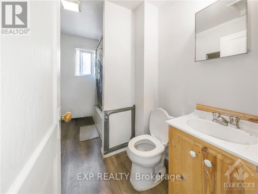 43 Government Road E Property Photo 19