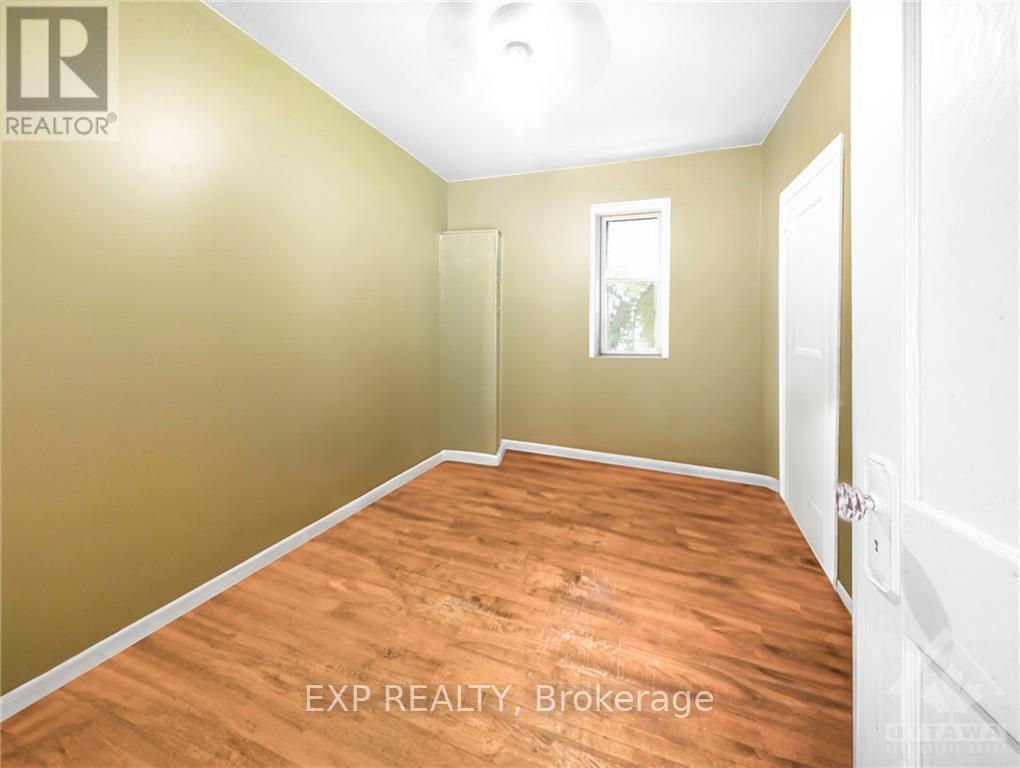 43 Government Road E Property Photo 22