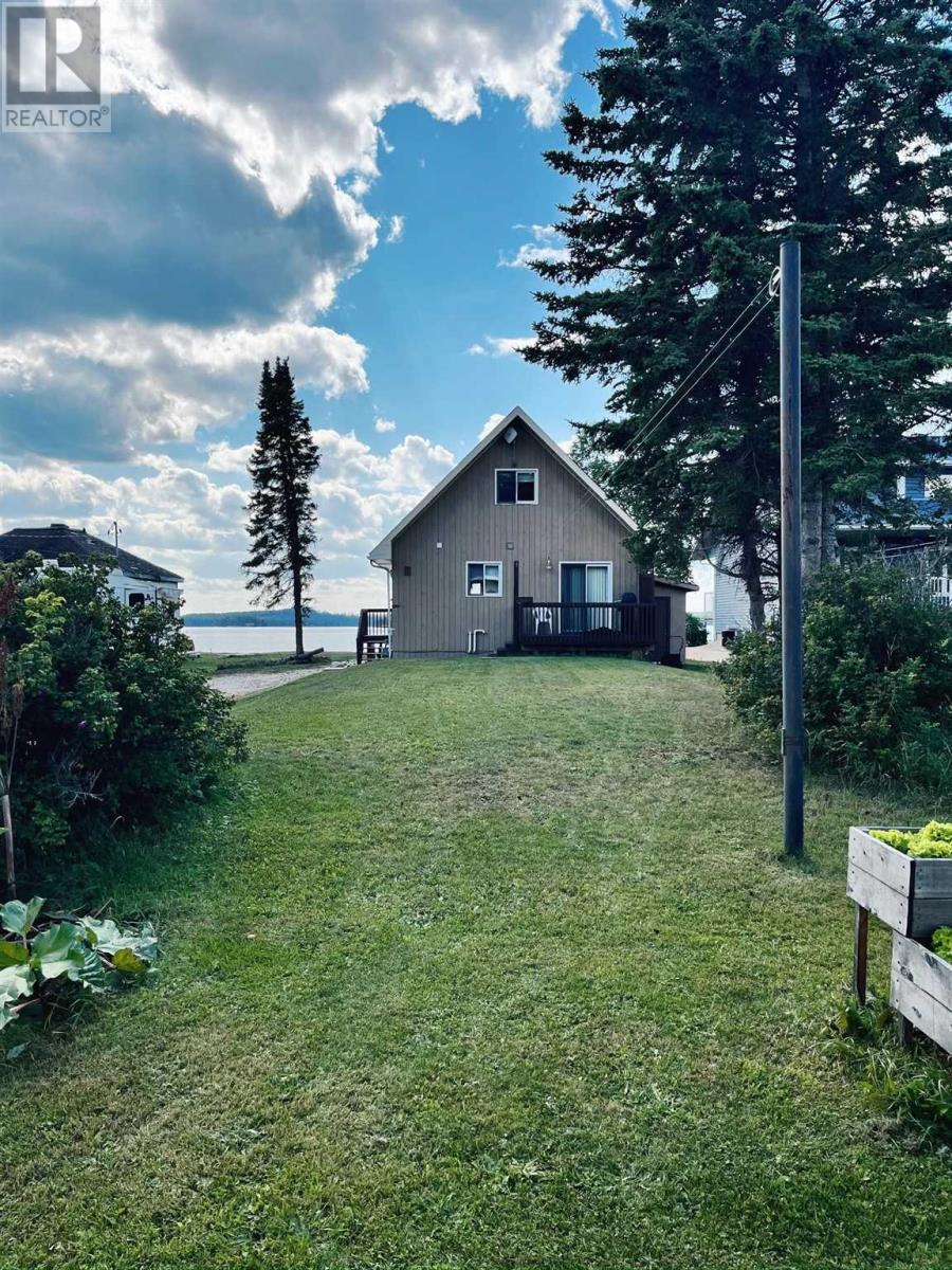 232 Lakeshore Drive Property Photo 8