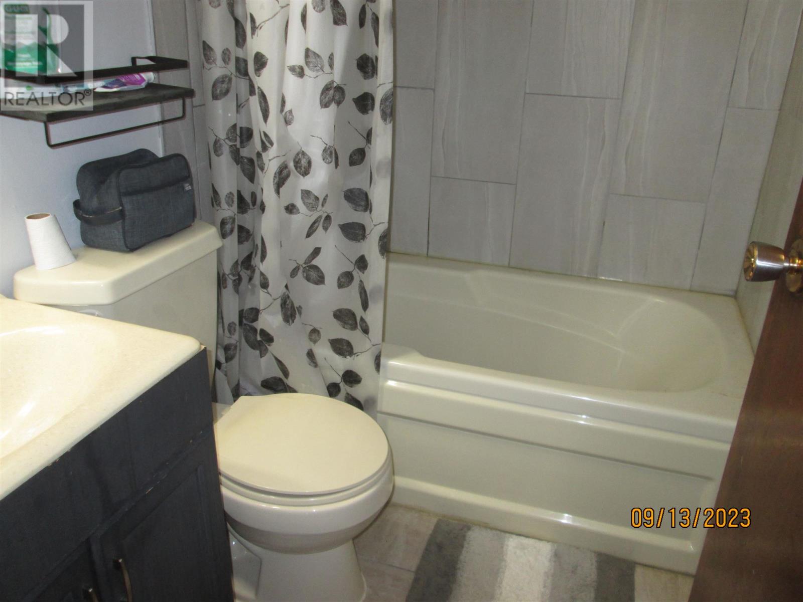 232 Lakeshore Drive Property Photo 15